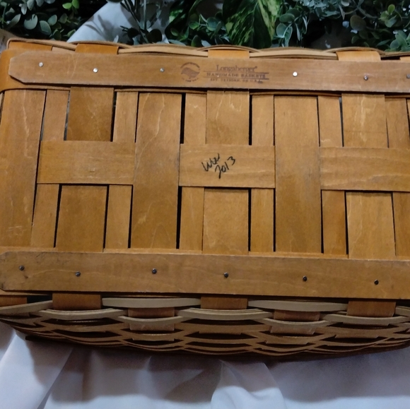 LONGABERGER 2013 ENTERTAINING BASKET - Picture 5 of 6